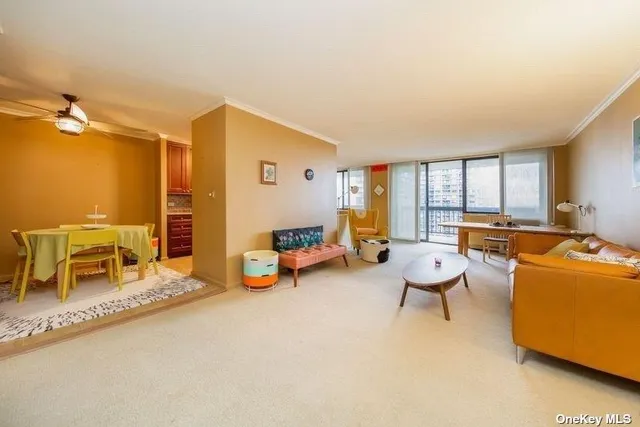 $659,000 | 2 Bay Club Drive, Unit 16V | Bay Terrace