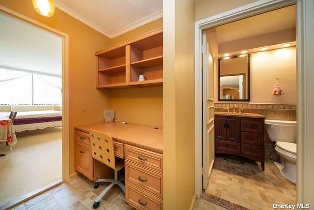 $659,000 | 2 Bay Club Drive, Unit 16V | Bay Terrace