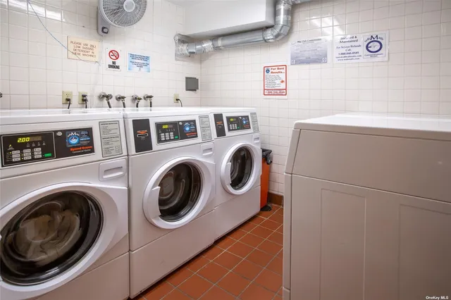 $659,000 | 2 Bay Club Drive, Unit 16V | Bay Terrace