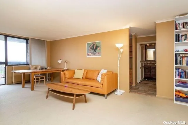 $659,000 | 2 Bay Club Drive, Unit 16V | Bay Terrace