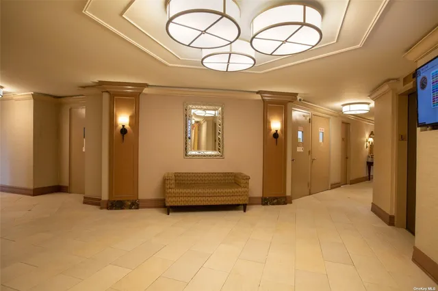 $659,000 | 2 Bay Club Drive, Unit 16V | Bay Terrace