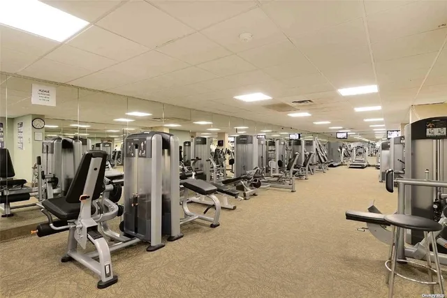 $659,000 | 2 Bay Club Drive, Unit 16V | Bay Terrace