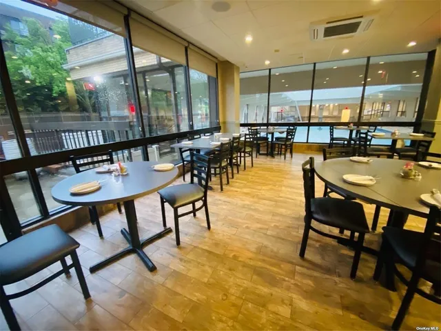 $659,000 | 2 Bay Club Drive, Unit 16V | Bay Terrace