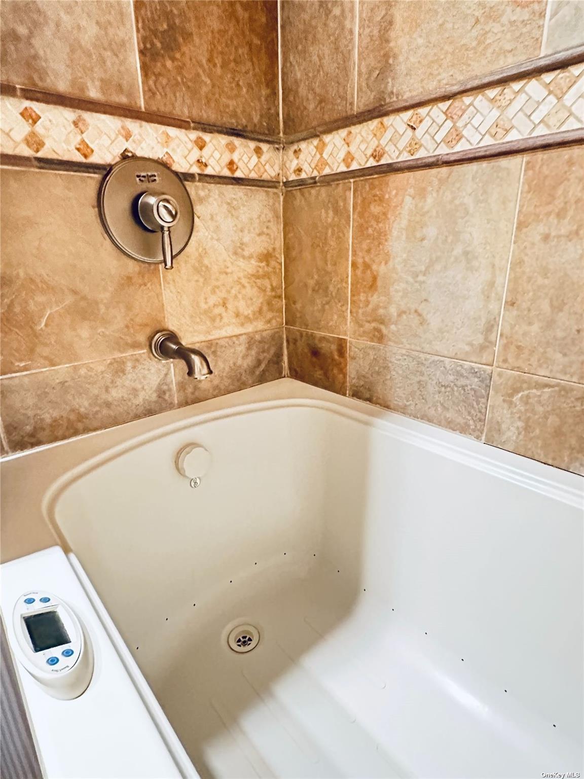 2 Bay Club Drive, Unit 16V Queens, NY 11360 - Photo 10 of 34