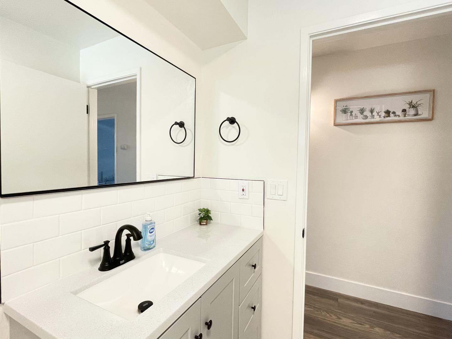 725 West Rialto Avenue Fresno, CA 93705 - Photo 14 of 23