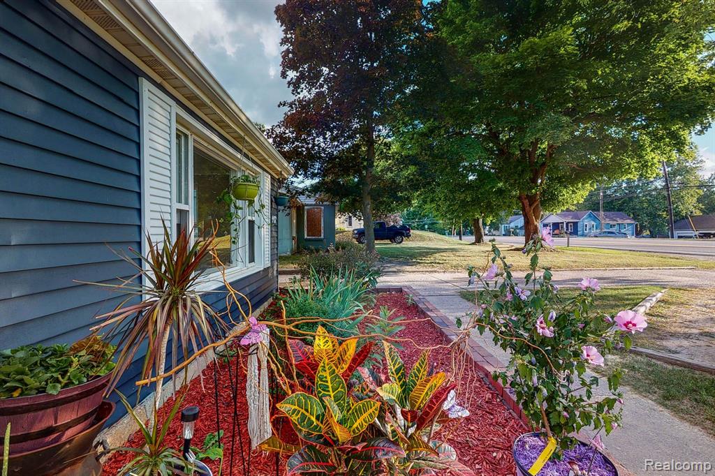 447 South State Road Otisville, MI 48463 - Photo 28 of 48 Gallery Image 28