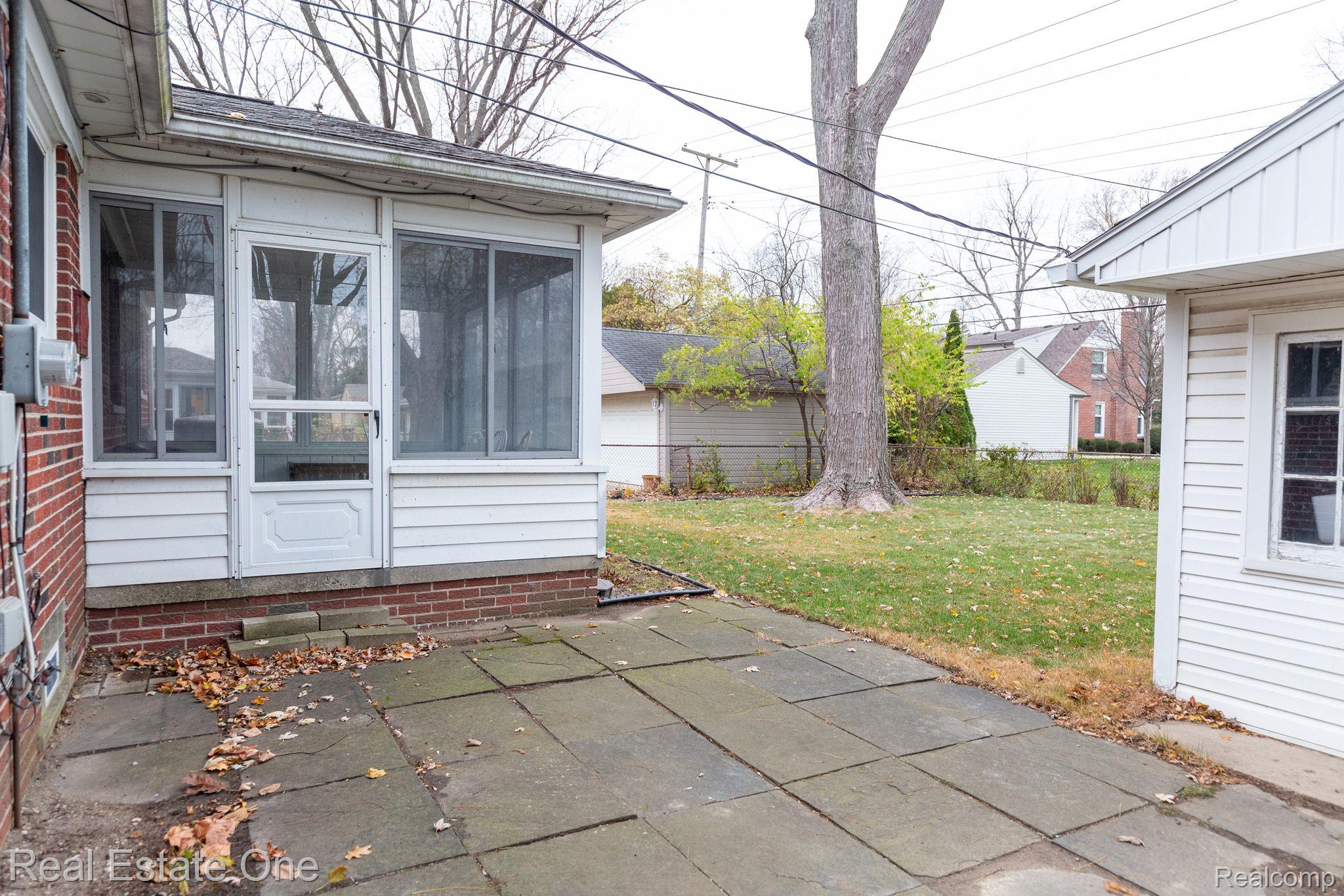 18316 Beverly Road Franklin, MI 48025 - Photo 25 of 31 Gallery Image 25