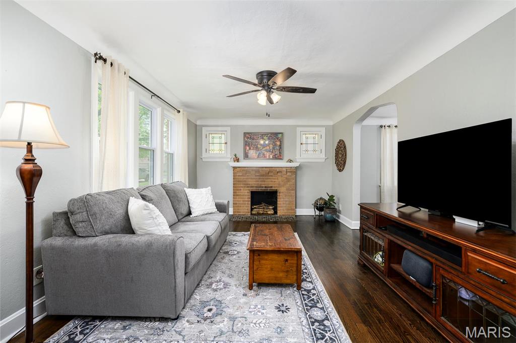 723 Reed Avenue St. Louis, MO 63125 - Photo 8 of 45 Gallery Image 8
