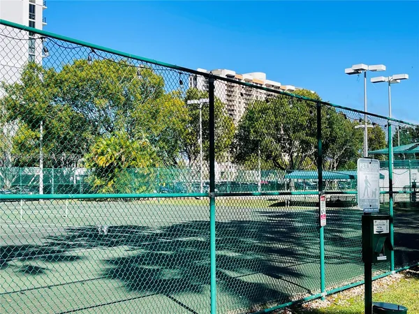 $4,200 | 11113 Biscayne Boulevard, Unit 553, Miami, FL 33181