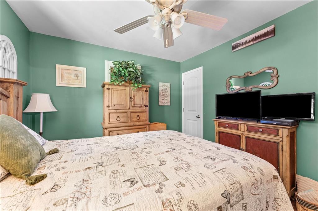 150 Cedar Cove Road Reeds Spring, MO 65737 - Photo 18 of 44 Gallery Image 18