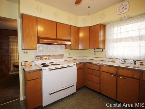 22 Sunny Side Drive Springfield, IL 62702 - Photo 6 of 21