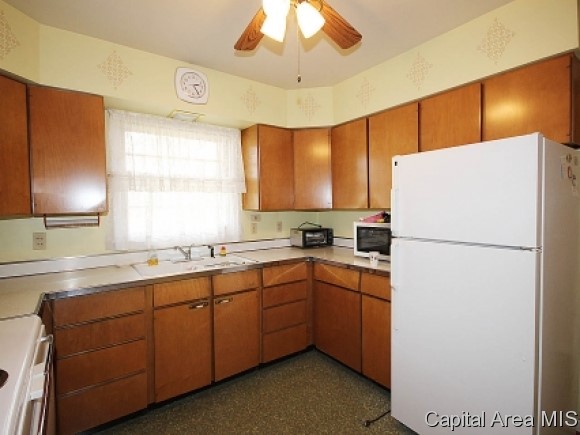 22 Sunny Side Drive Springfield, IL 62702 - Photo 8 of 21