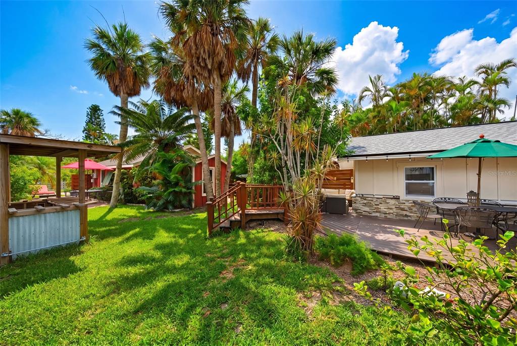 660 Linley Street Longboat Key, FL 34228 - Photo 33 of 64