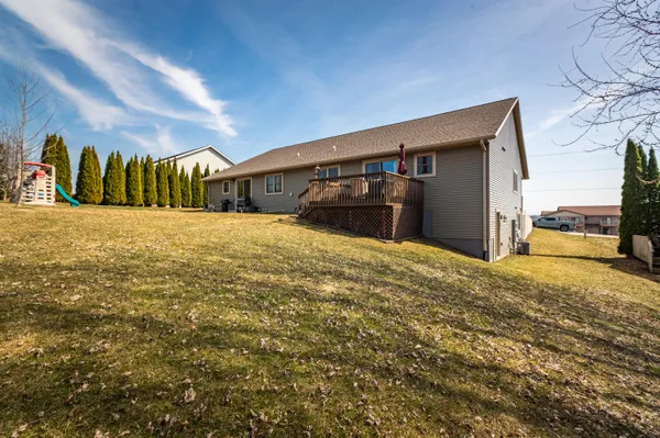 $299,900 | 21308 Barbara Lane, Galesville, WI 54630