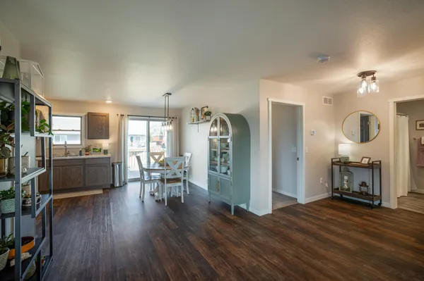 $299,900 | 21308 Barbara Lane, Galesville, WI 54630