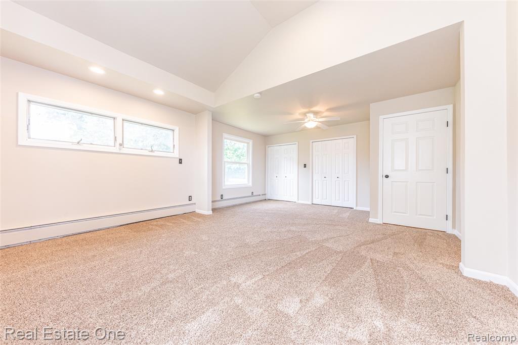912 North Wixom Road Wixom, MI 48393 - Photo 21 of 49