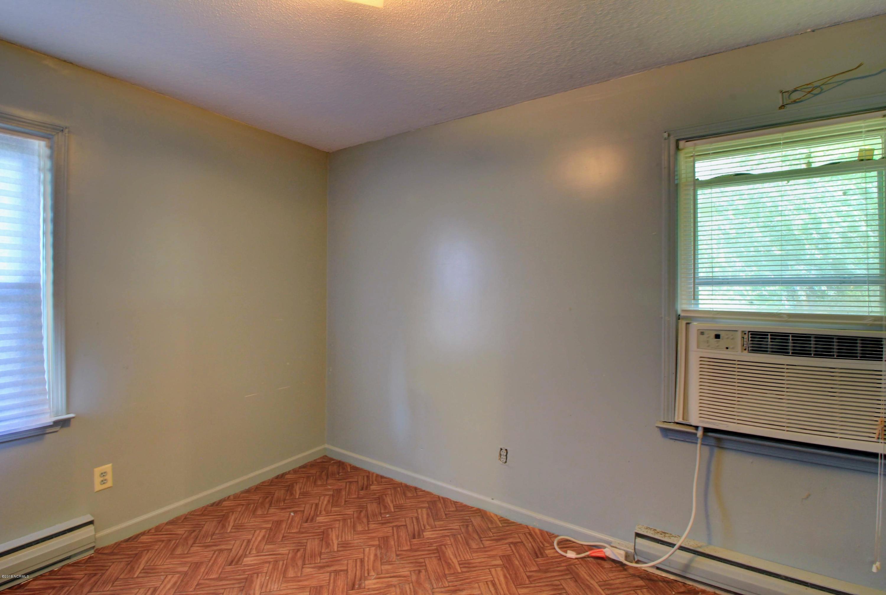1233 Hibbs Road Newport, NC 28570 - Photo 11 of 13 Master Bedroom