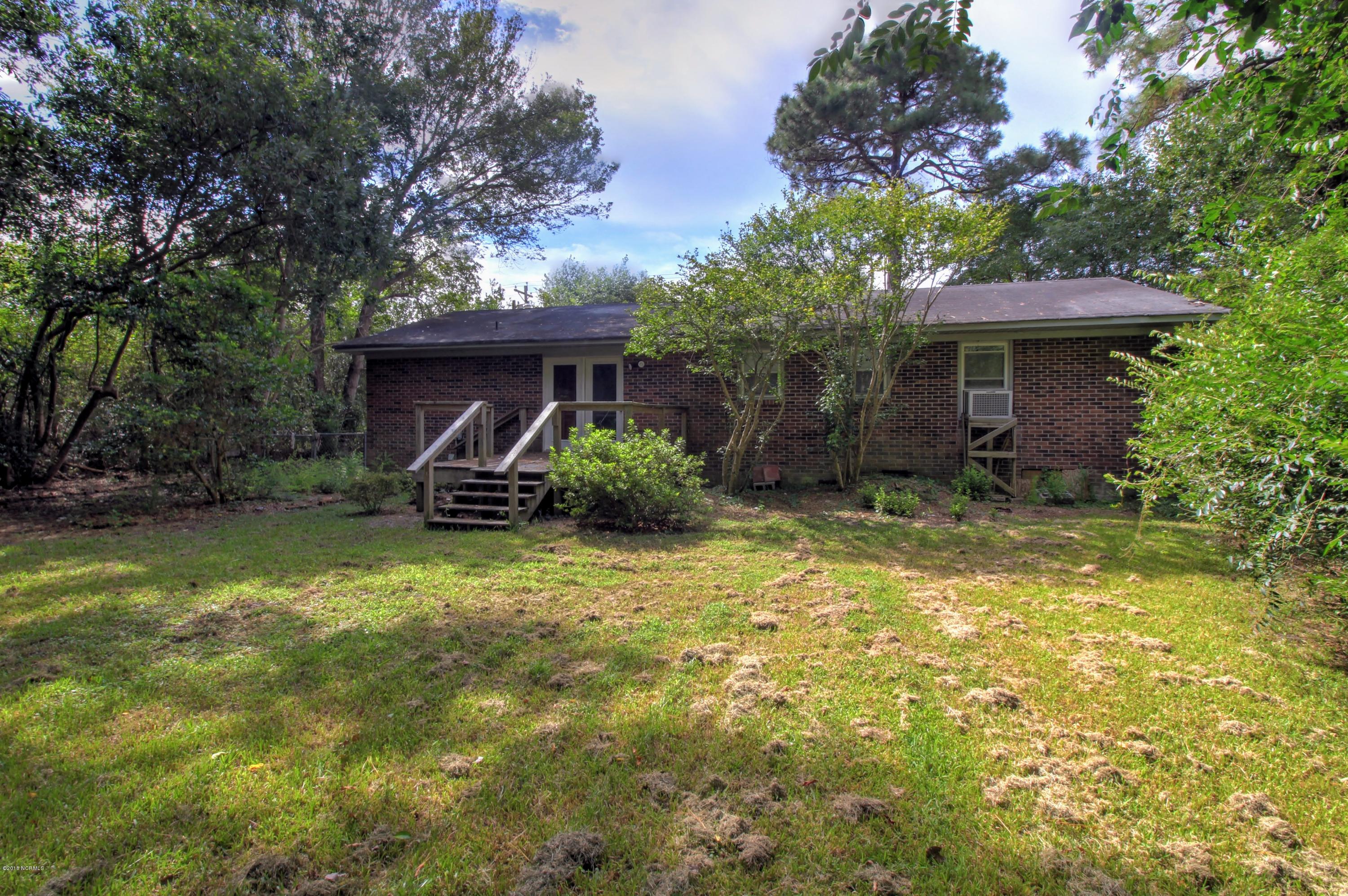 1233 Hibbs Road Newport, NC 28570 - Photo 12 of 13 Rear of Home