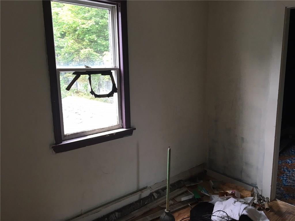 92 Knox Street Millinocket, ME 04462 - Photo 5 of 16 Photo