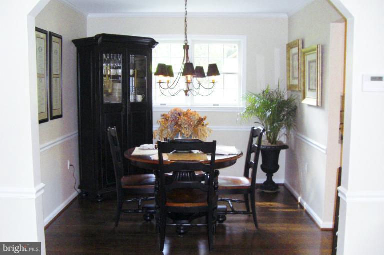 3708 Macalpine Road Ellicott City, MD 21042 - Photo 20 of 30 Dining Room