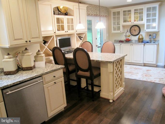 3708 Macalpine Road Ellicott City, MD 21042 - Photo 21 of 30 Kitchen