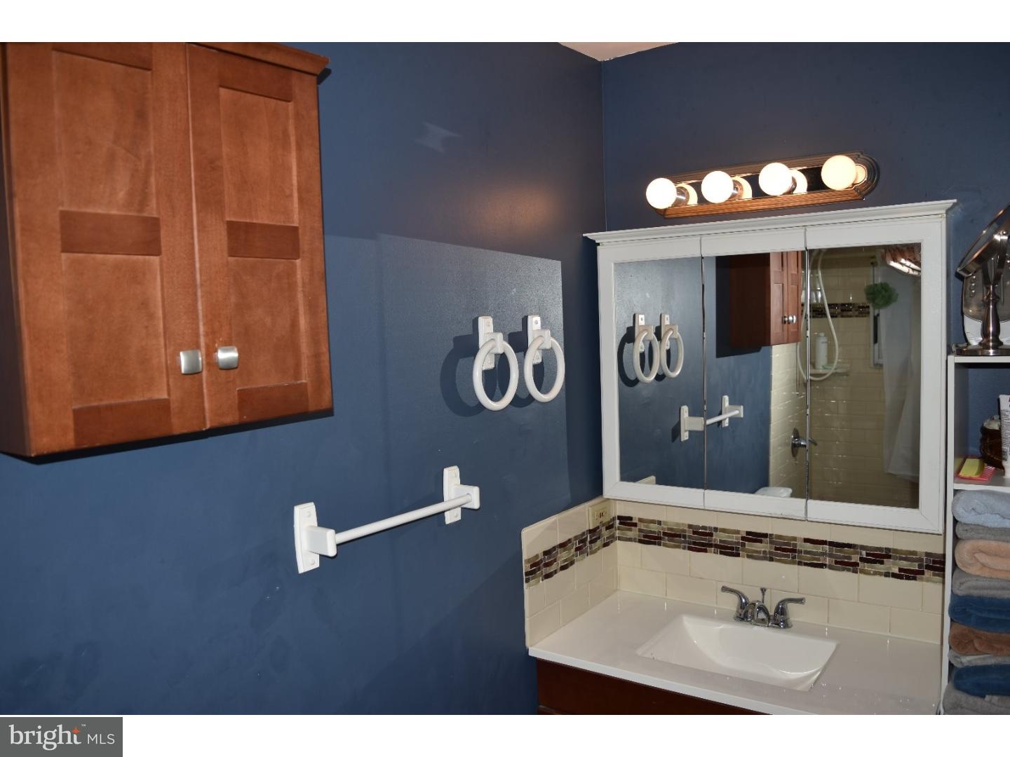 15 Gingerbush Road Levittown, PA 19057 - Photo 6 of 20 Gallery Image 6