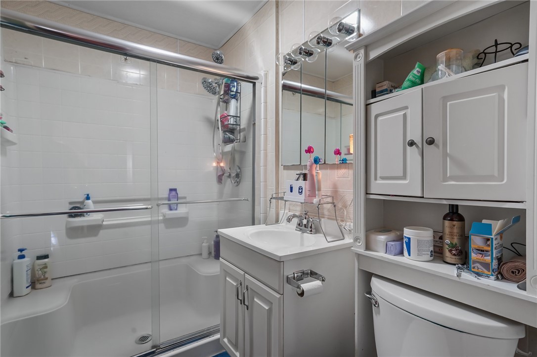 66 Pequot Avenue Cumberland, RI 02864 - Photo 19 of 23