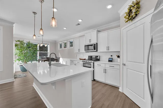 $400,000 | 108 Gretta Trail, Pendleton, SC 29670