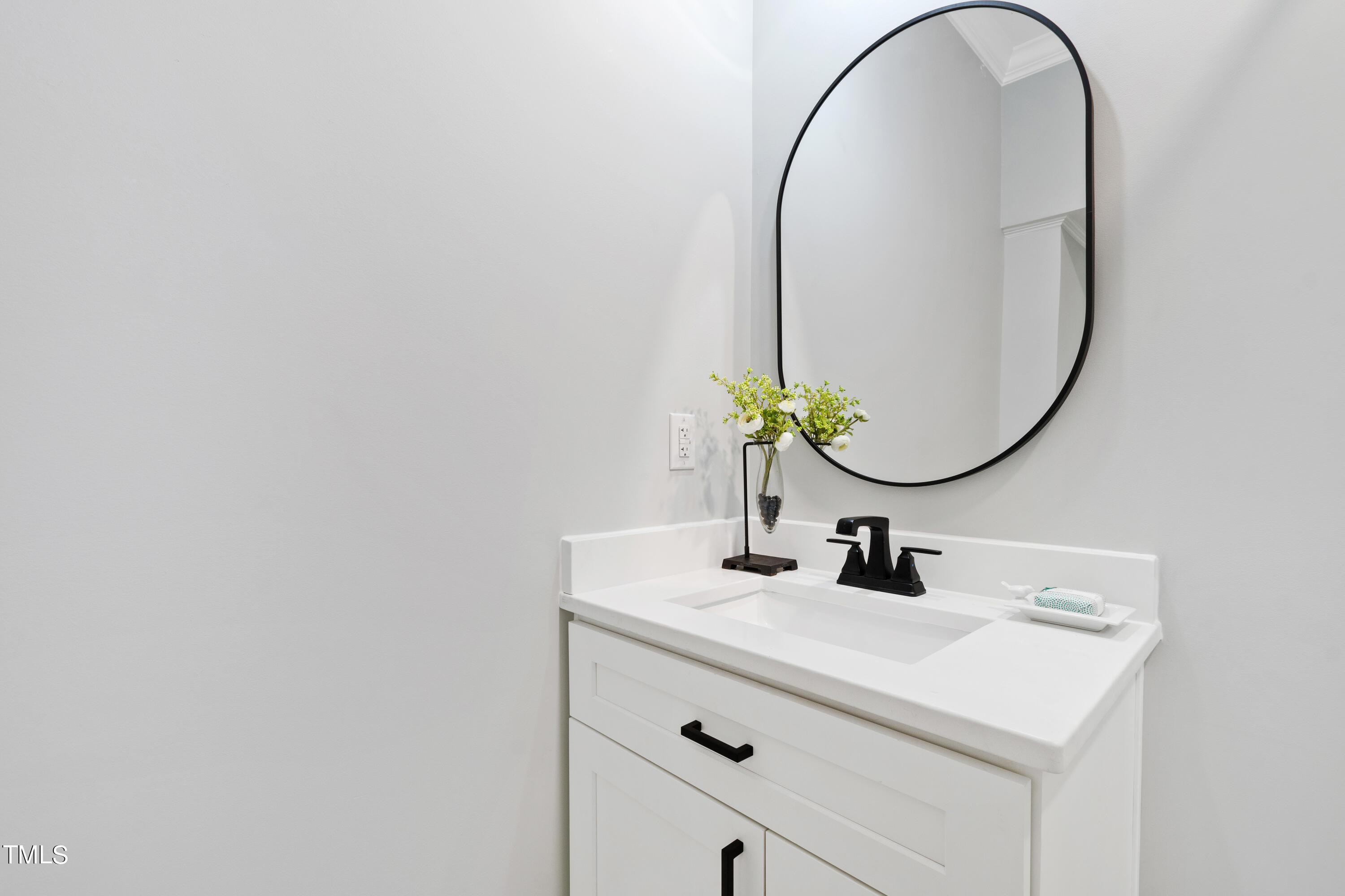1803 Fairview Road Raleigh, NC 27608 - Photo 23 of 49 Bathroom