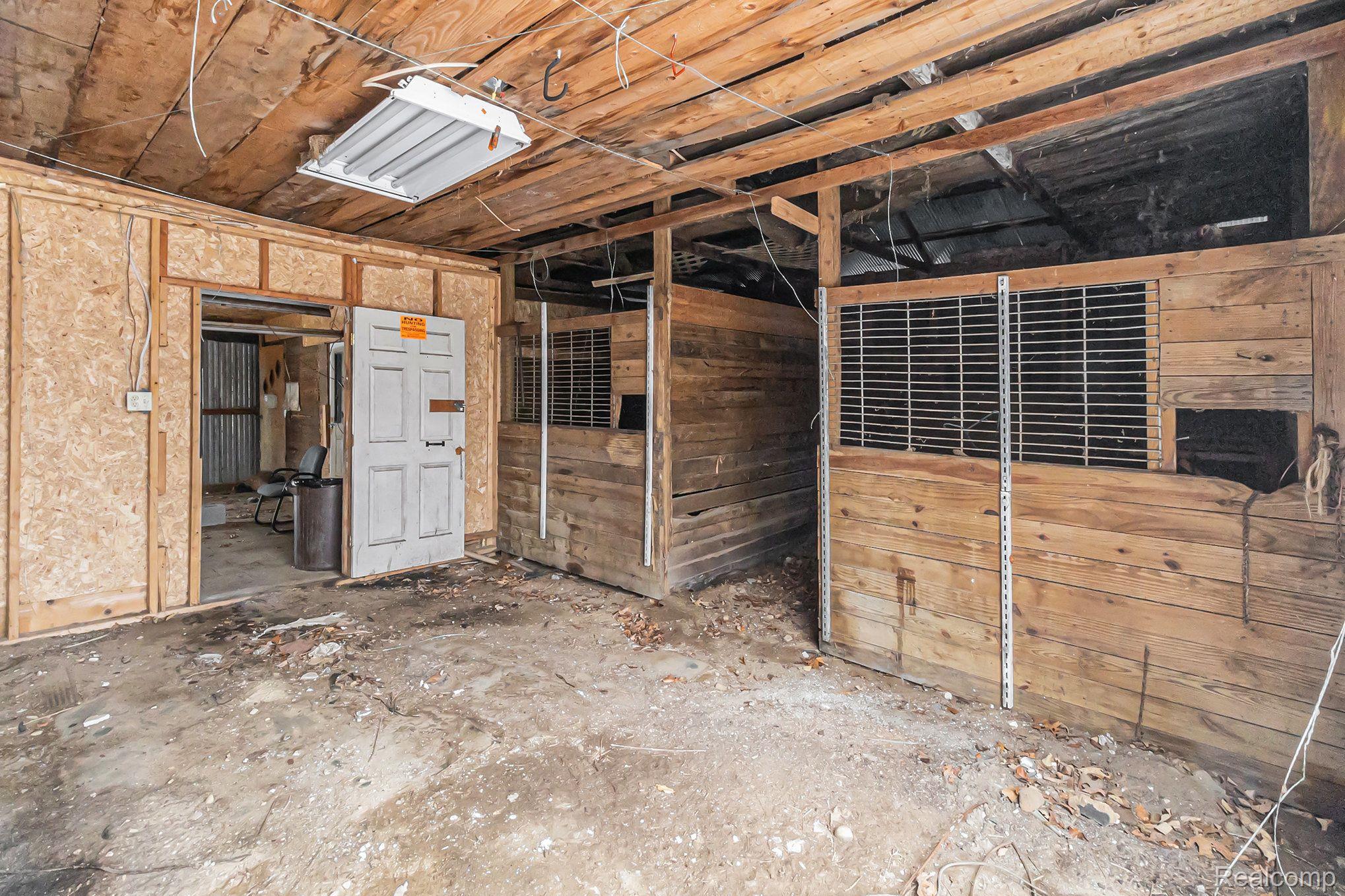 1726 Peavy Road Howell, MI 48843 - Photo 28 of 43 Gallery Image 28