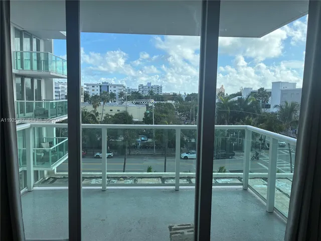 $2,395 | 1000 West Avenue, Unit 431, Miami Beach, FL 33139