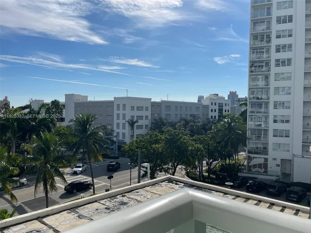 $2,395 | 1000 West Avenue, Unit 431, Miami Beach, FL 33139