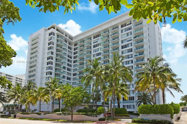 $2,395 | 1000 West Avenue, Unit 431, Miami Beach, FL 33139