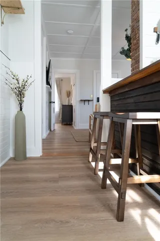 $2,400 | 18 Meeting Street, Unit 1, Newport, RI 02840