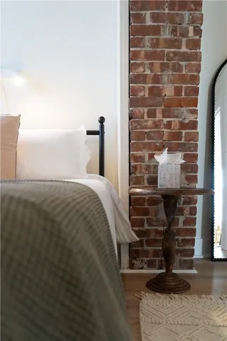 $2,400 | 18 Meeting Street, Unit 1, Newport, RI 02840