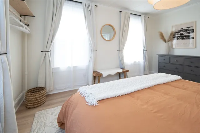 $2,400 | 18 Meeting Street, Unit 1, Newport, RI 02840