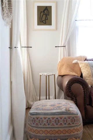 $2,400 | 18 Meeting Street, Unit 1, Newport, RI 02840