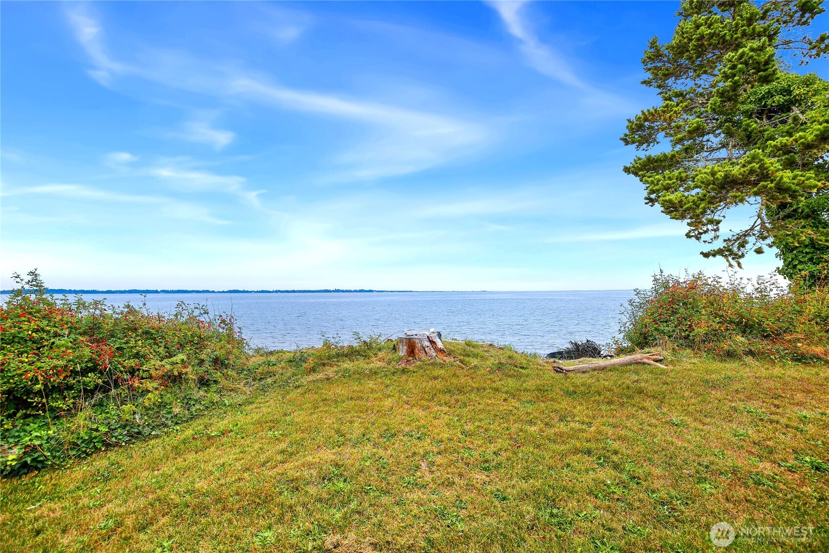 1968 State Route 105 Aberdeen, WA 98520 - Photo 37 of 39 a view of mountain with lake view