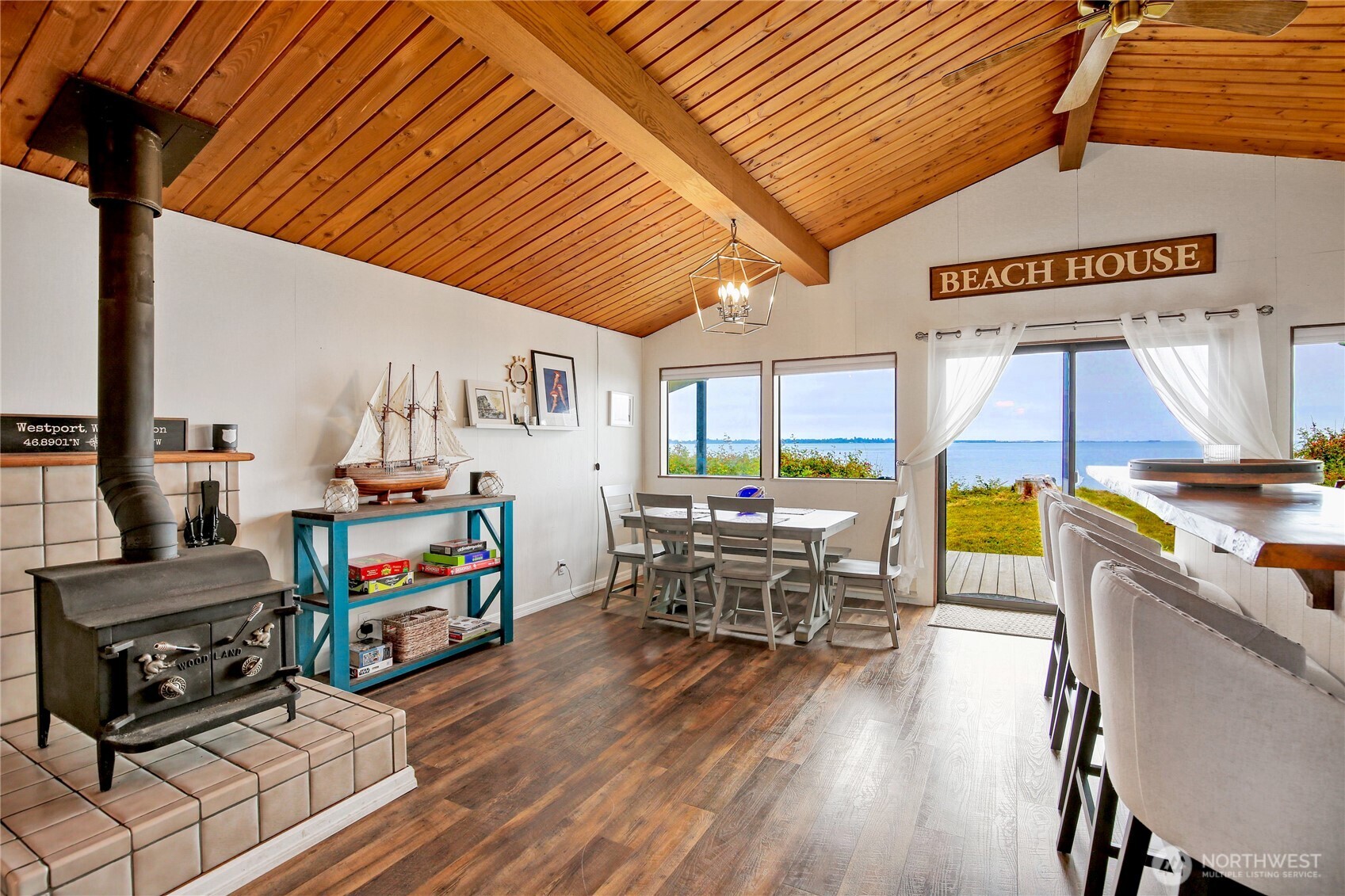 1968 State Route 105 Aberdeen, WA 98520 - Photo 6 of 39 a living room with furniture and a wooden floor