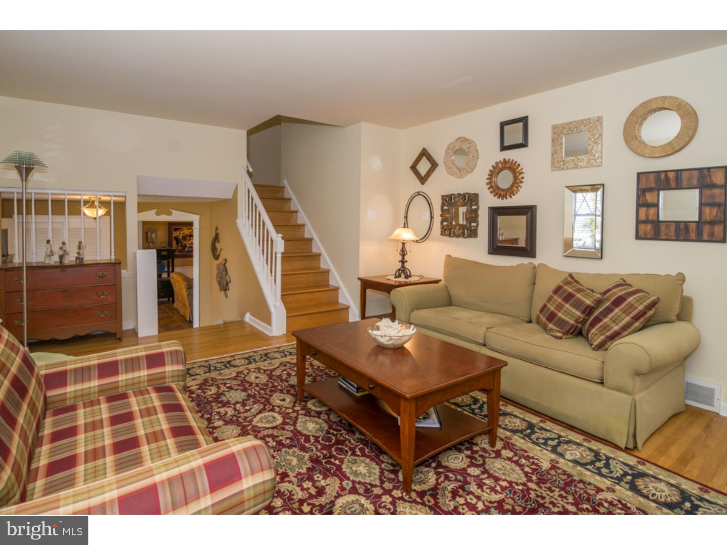 242 New Road Churchville, PA 18966 - Photo 13 of 25 Living Room