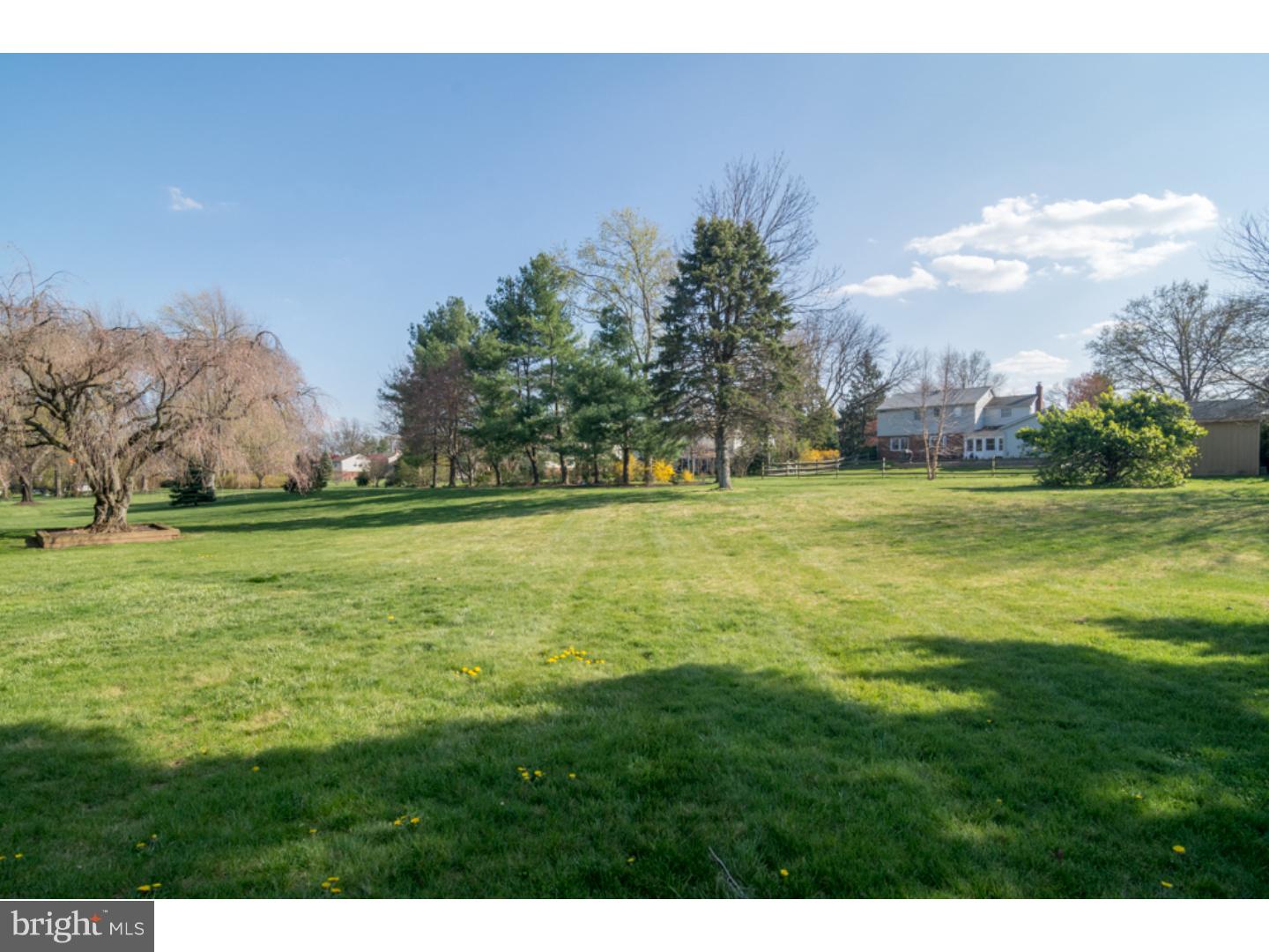 242 New Road Churchville, PA 18966 - Photo 25 of 25 View in Back