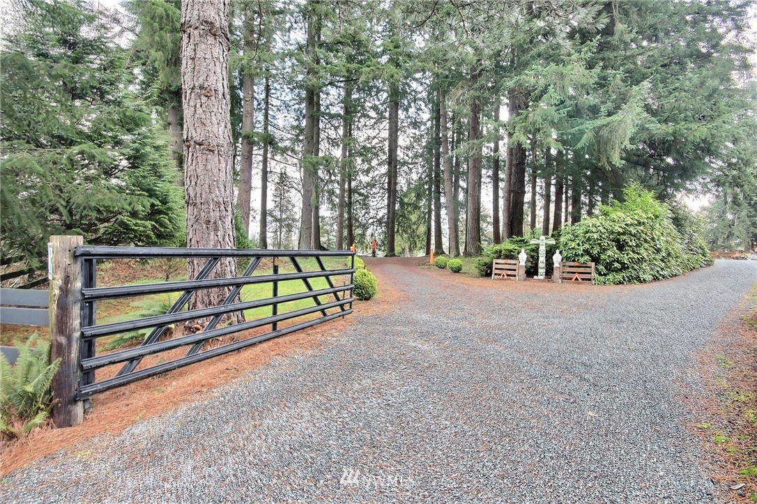18923 Southeast Petrovitsky Road Renton, WA 98058 - Photo 13 of 23