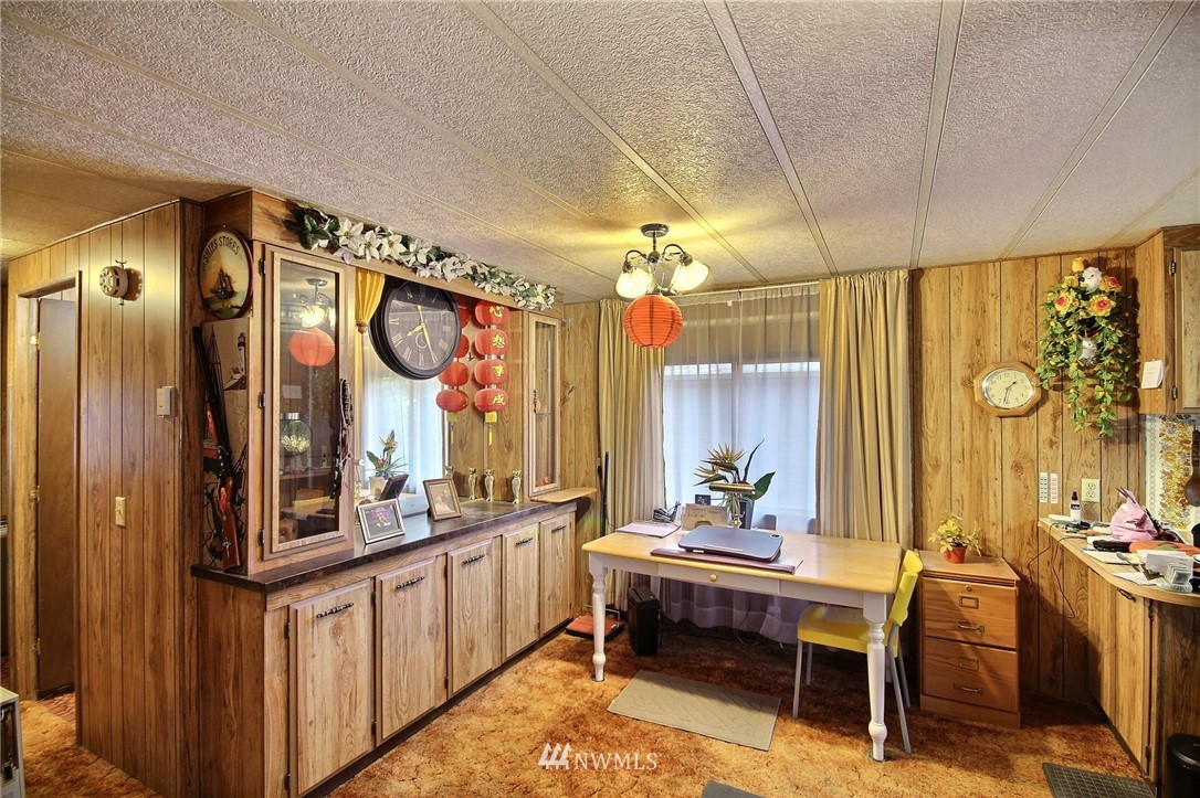 18923 Southeast Petrovitsky Road Renton, WA 98058 - Photo 18 of 23