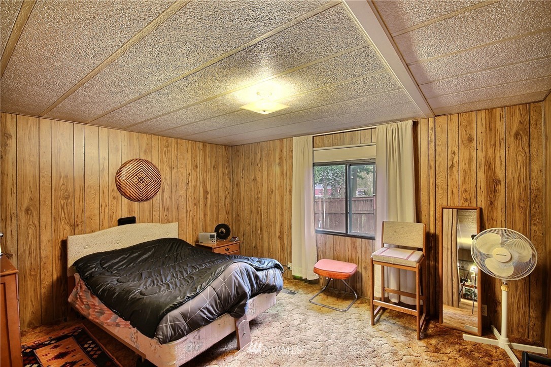 18923 Southeast Petrovitsky Road Renton, WA 98058 - Photo 20 of 23