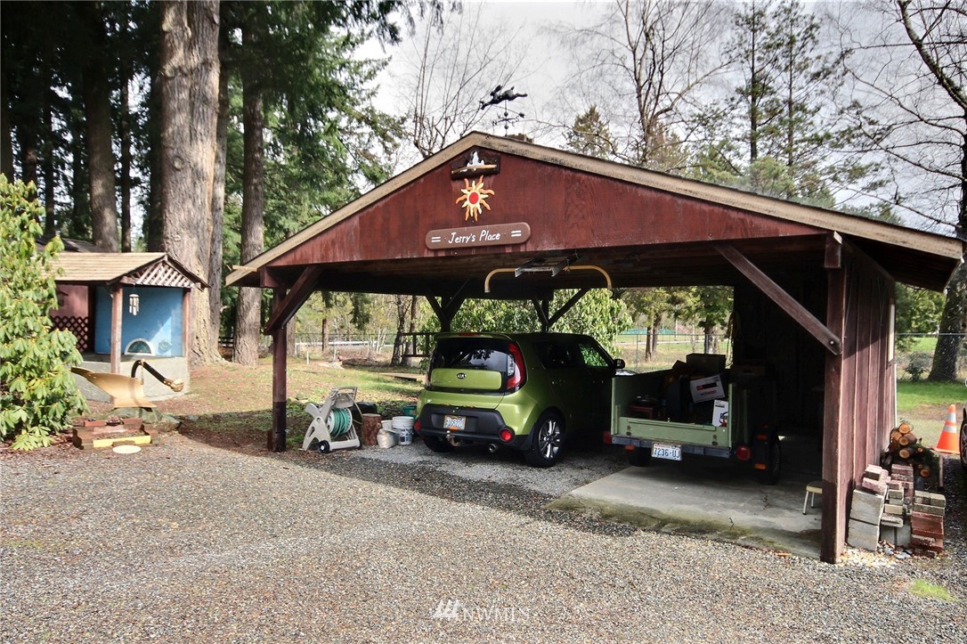 18923 Southeast Petrovitsky Road Renton, WA 98058 - Photo 3 of 23