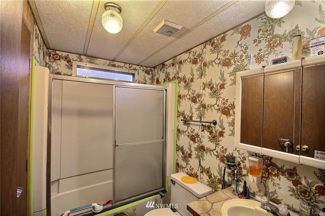 18923 Southeast Petrovitsky Road Renton, WA 98058 - Photo 22 of 23