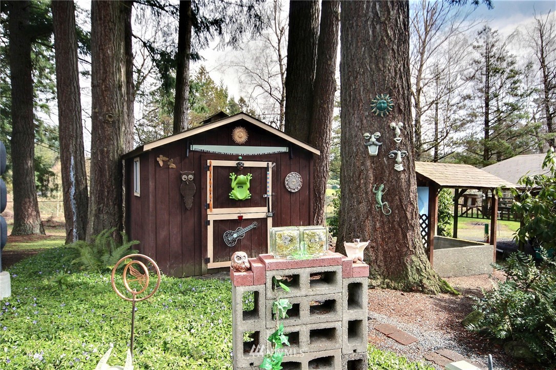 18923 Southeast Petrovitsky Road Renton, WA 98058 - Photo 4 of 23