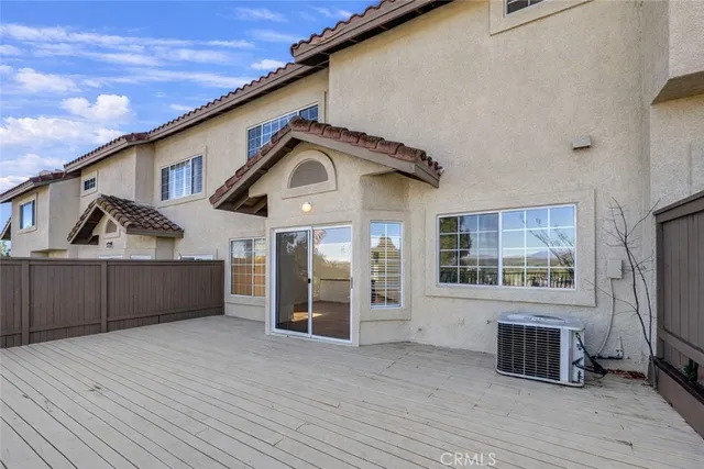 $725,000 | 1091 Amberton Lane, Newbury Park, CA 91320
