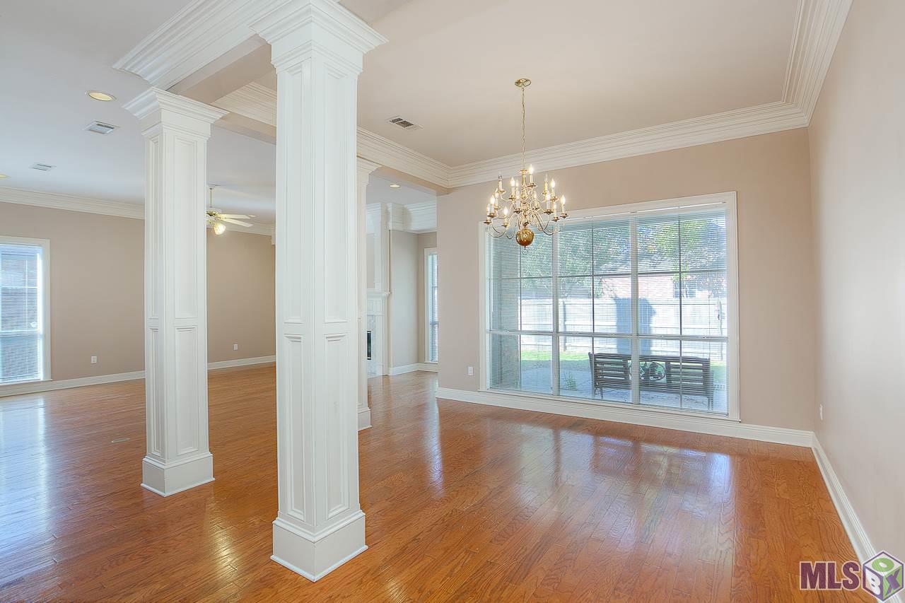 535 West Plantation Ridge Court Baton Rouge, LA 70810 - Photo 12 of 20 Open Dining Room