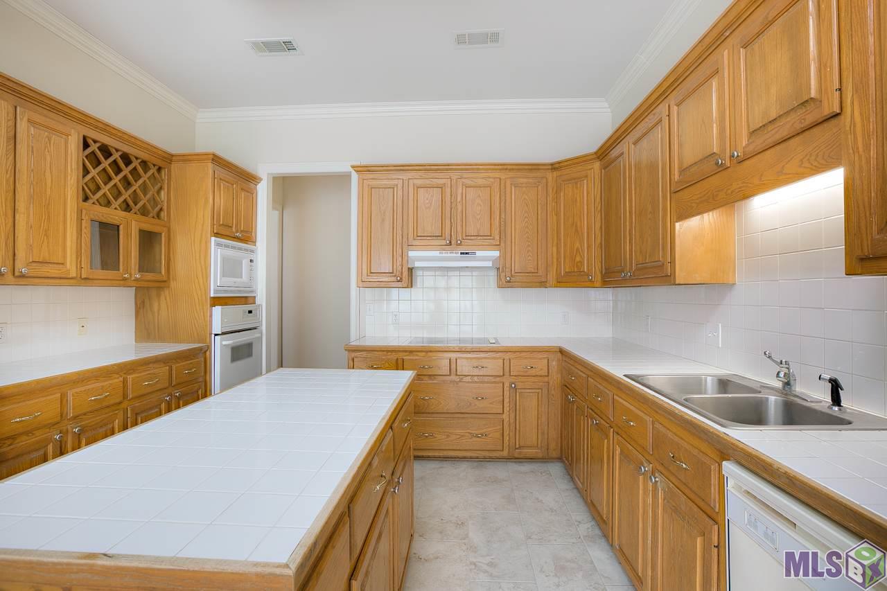 View 2 of the Kitchen